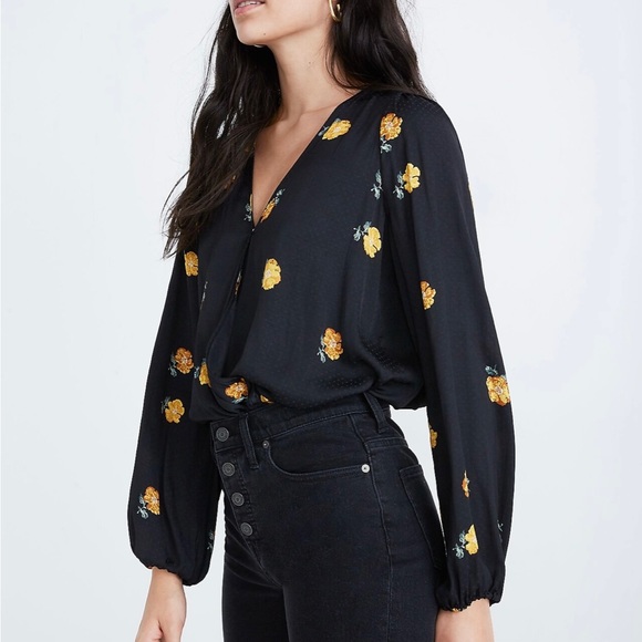 Madewell Bubble-sleeve wrap top in floating florets - Picture 3 of 9